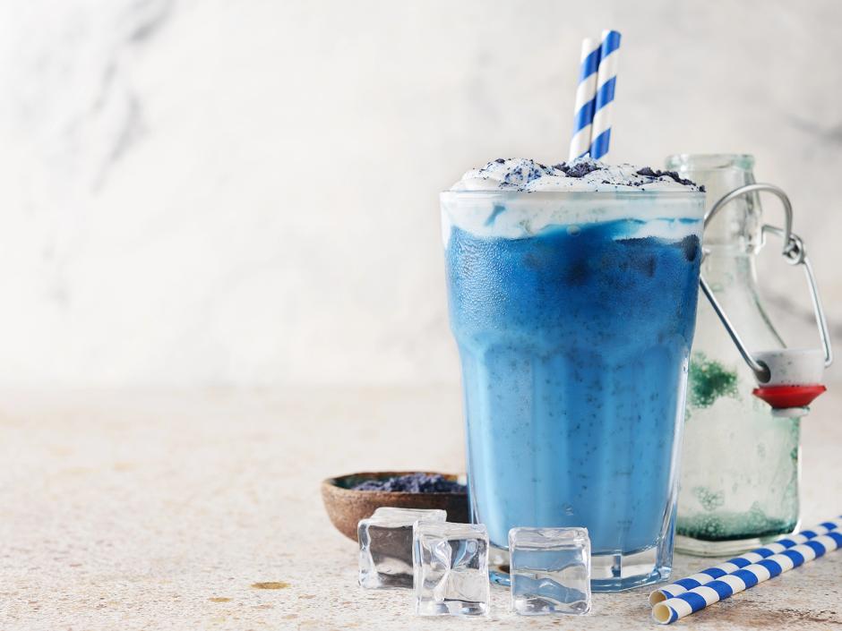 Blaues Matcha Frappe