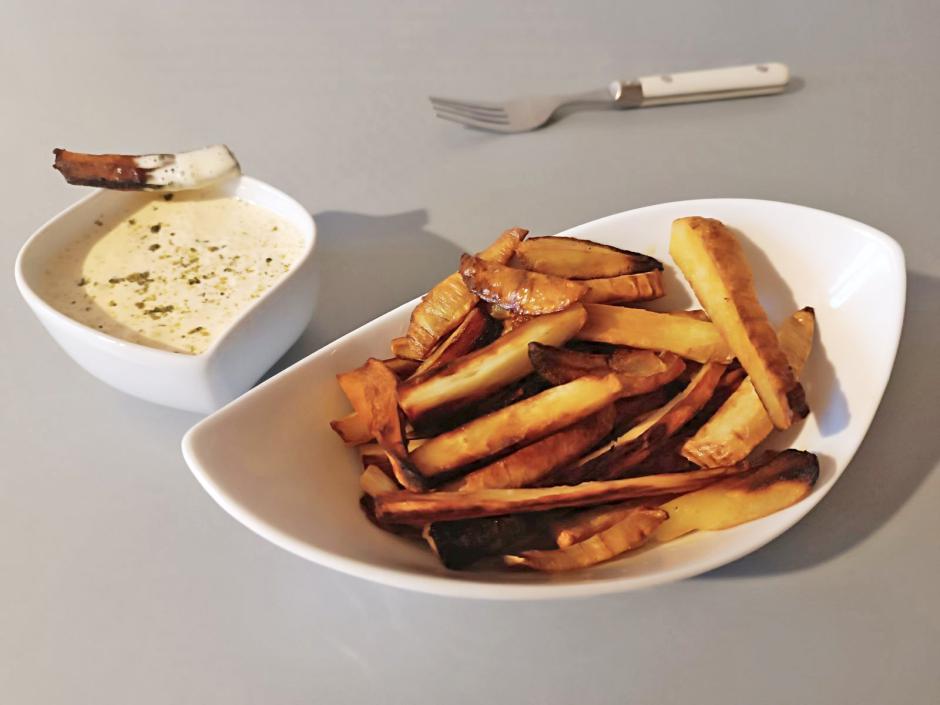 Pastinaken-Sticks
