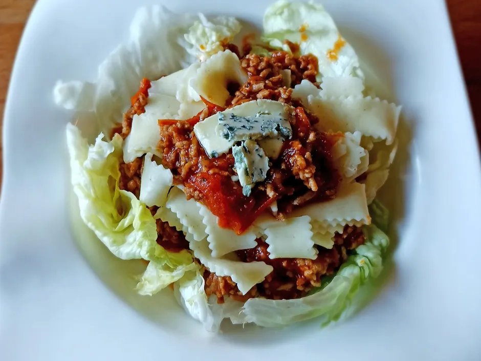 Pasta auf Salat