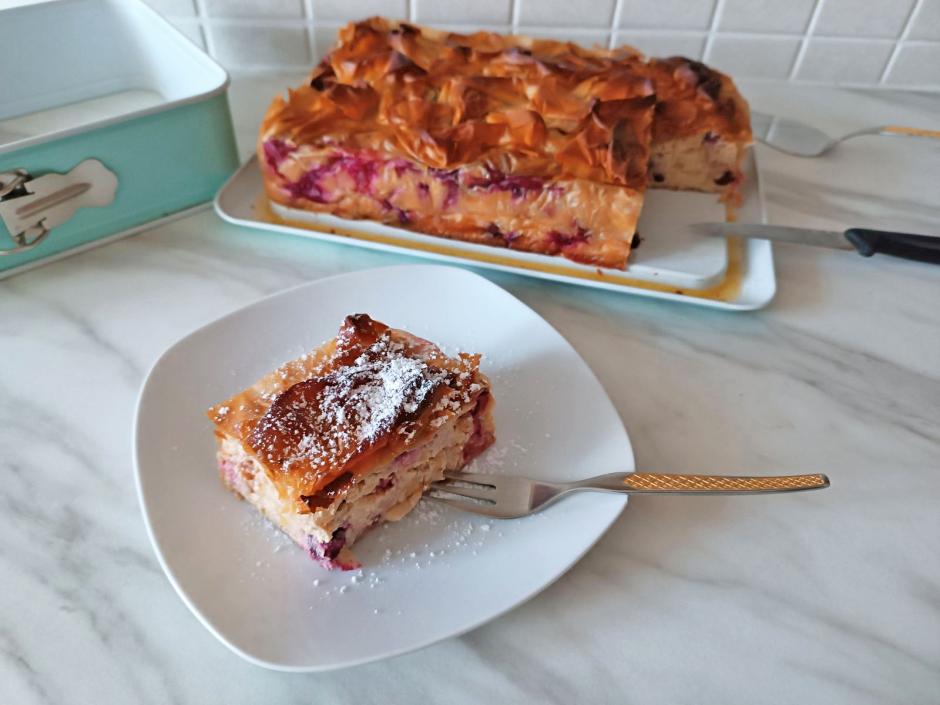 Topfen-Apfelstrudel Kuchen