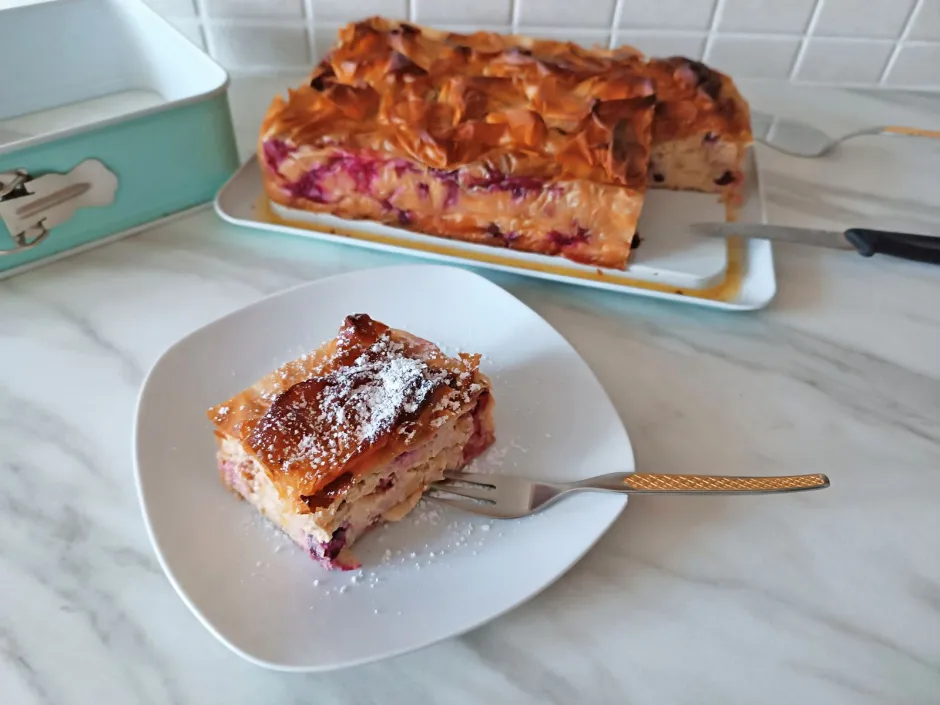 Topfen-Apfelstrudel Kuchen