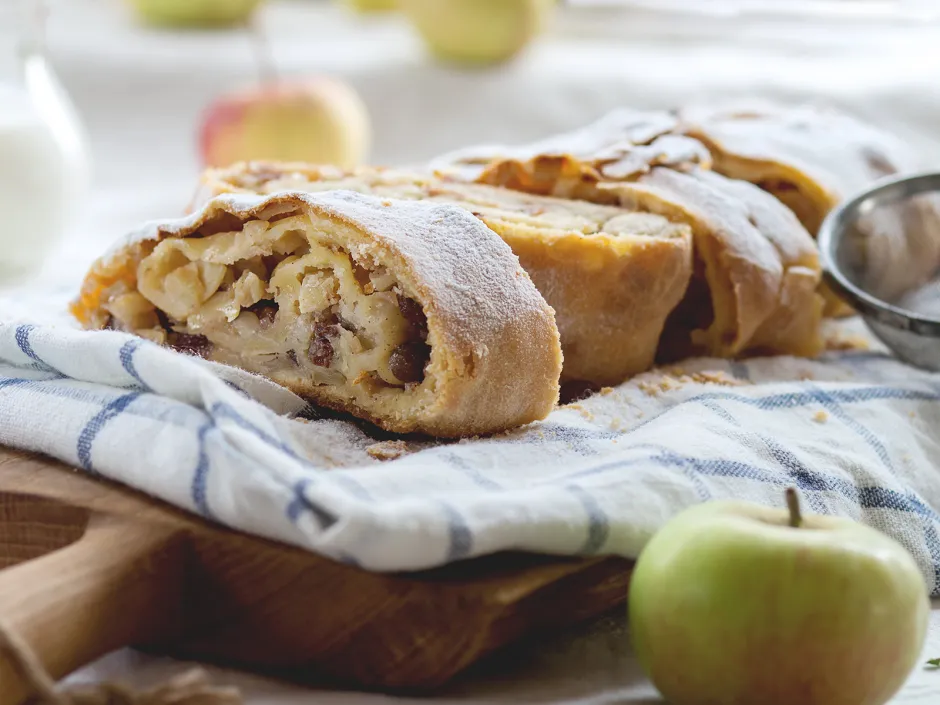 Moststrudel mit &Auml;pfeln