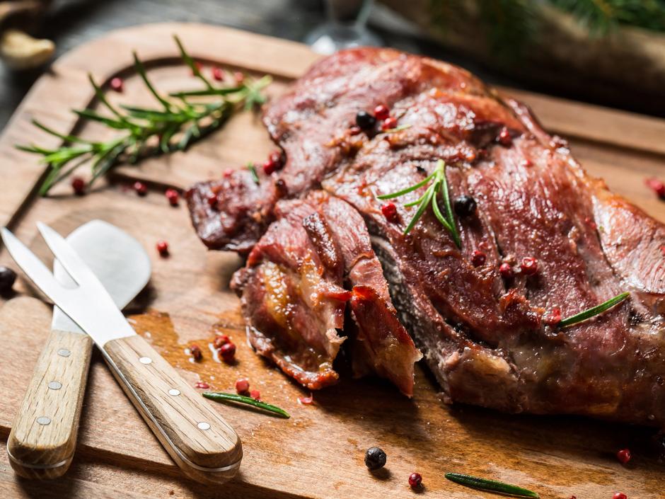 Rehschulter geschmort nach Omas Rezept
