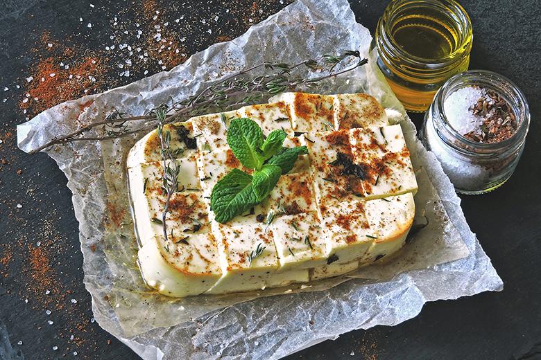 Gebackener Feta mit Olivenöl