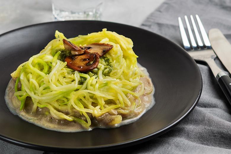 Zoodles mit Champignonsauce