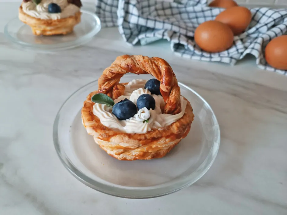 Bl&auml;tterteig-Osterk&ouml;rbchen