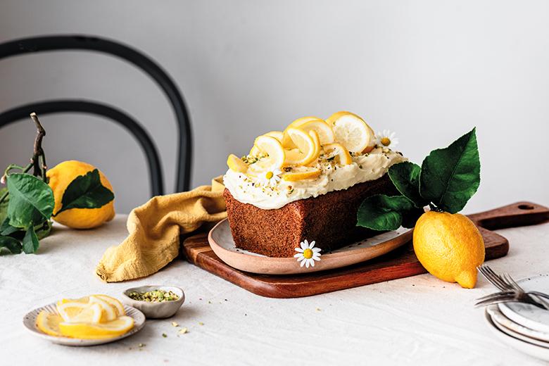 Olivenöl-Zitronen-Pistazien-Kuchen