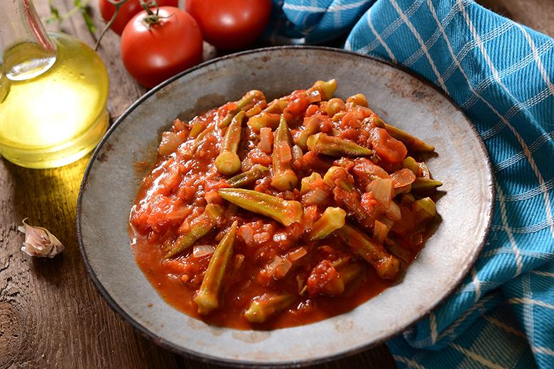 Okras in Tomatensoße