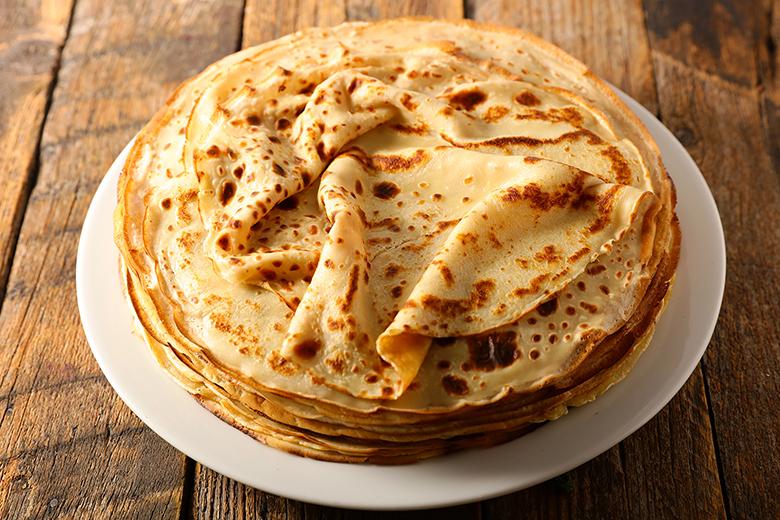 Palatschinken mit Haselnussmilch