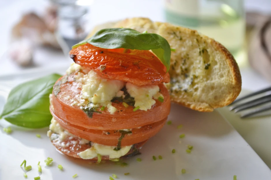 Tomaten-Feta-Sch&auml;lchen