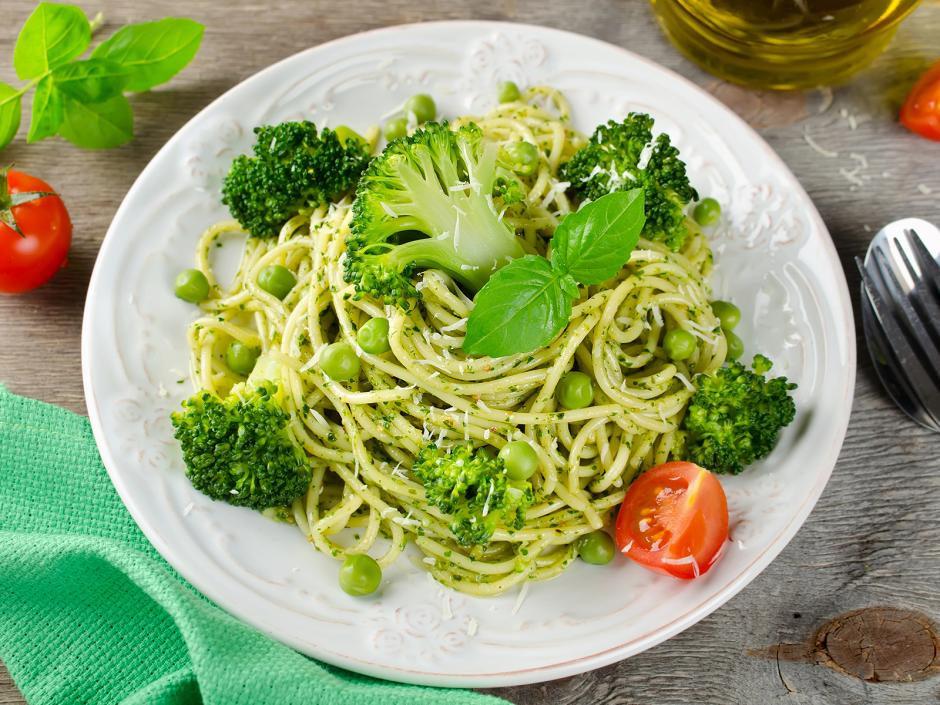 Brokkoli Erbsen Spaghetti