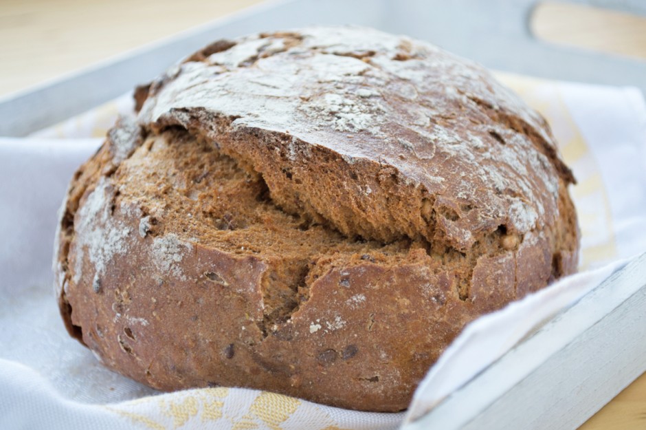 Kräuter-Roggenbrot - Rezept