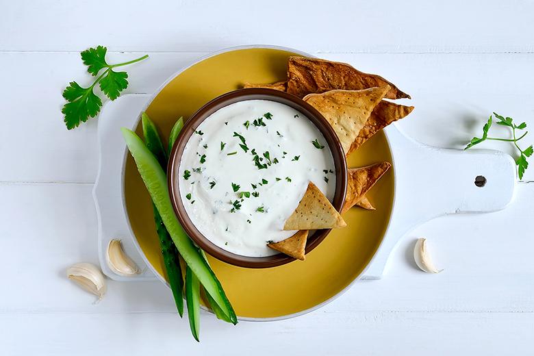Liebstöckel-Dip mit Gurke