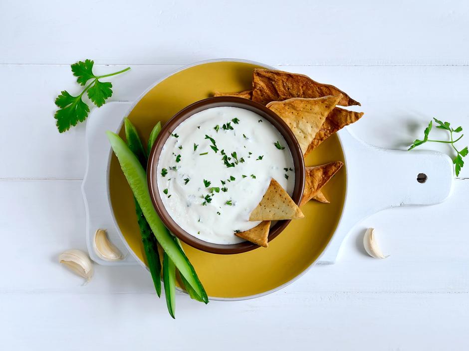 Liebstöckel-Dip mit Gurke