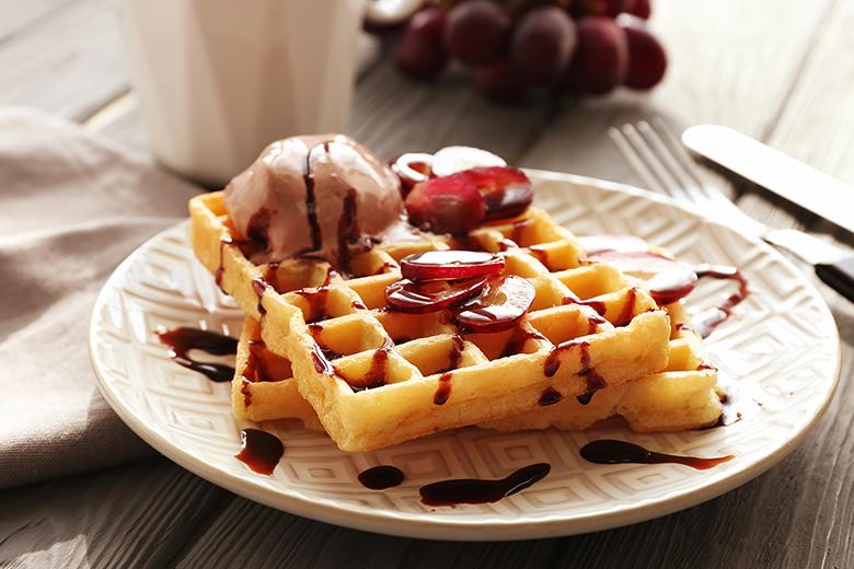 Dinkelwaffeln mit Traubensirup