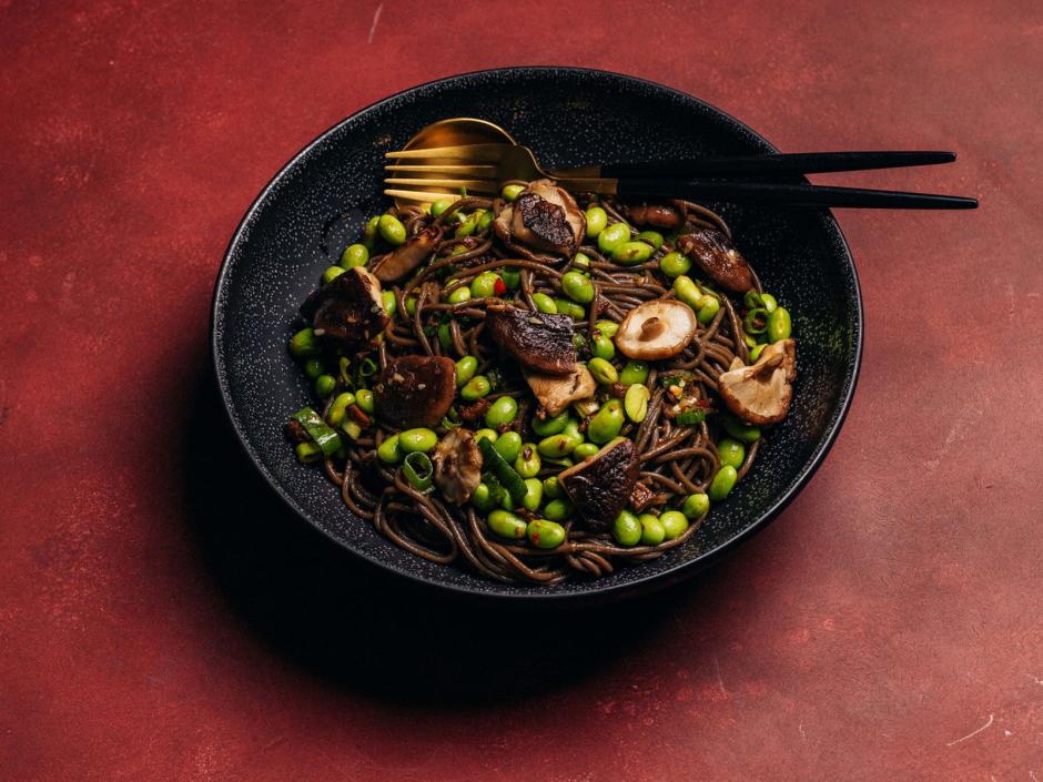 Soba Nudelsalat mit Edamame