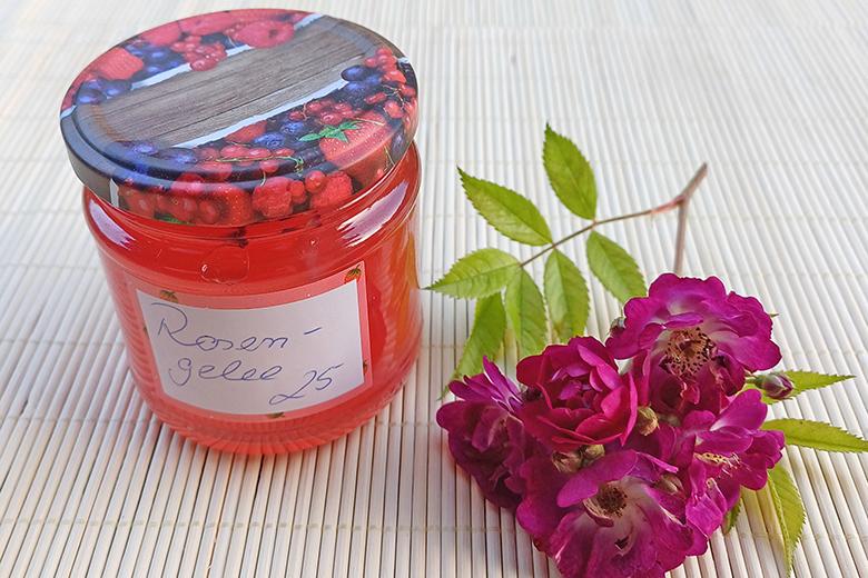 Rosengelee mit Lavendel