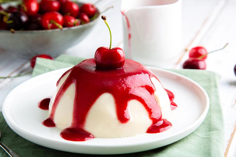 Panna Cotta mit Kirschcoulis