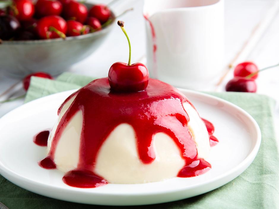 Panna Cotta mit Kirschcoulis