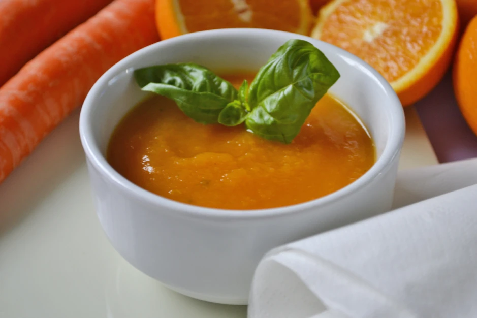 Orangen-Karotten-Suppe