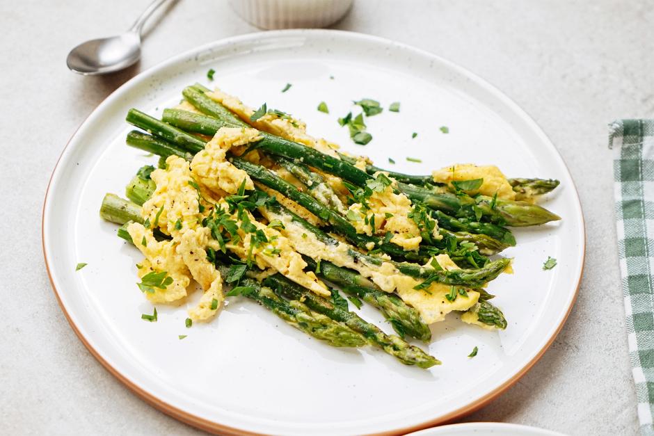 Spargel mit Ei