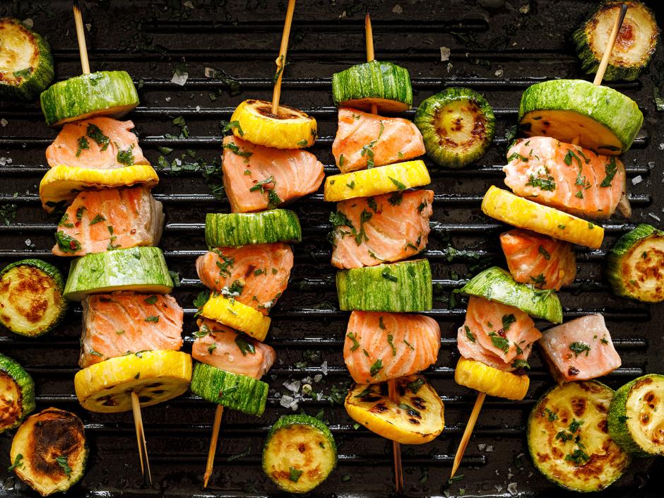 Lachs-Zucchini Grillspieße