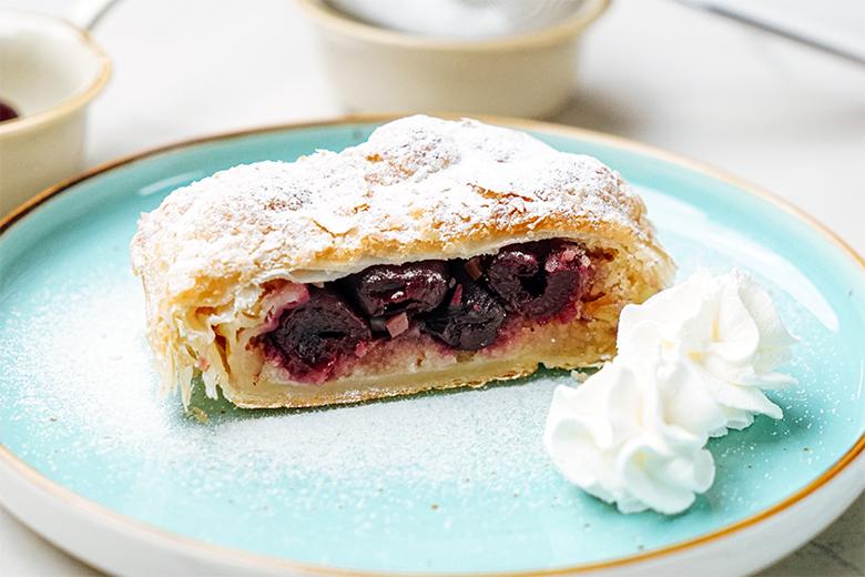 Kirschenstrudel