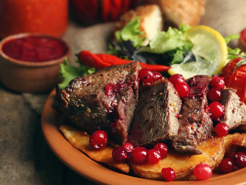 Gamsbraten mit Ofengemüse
