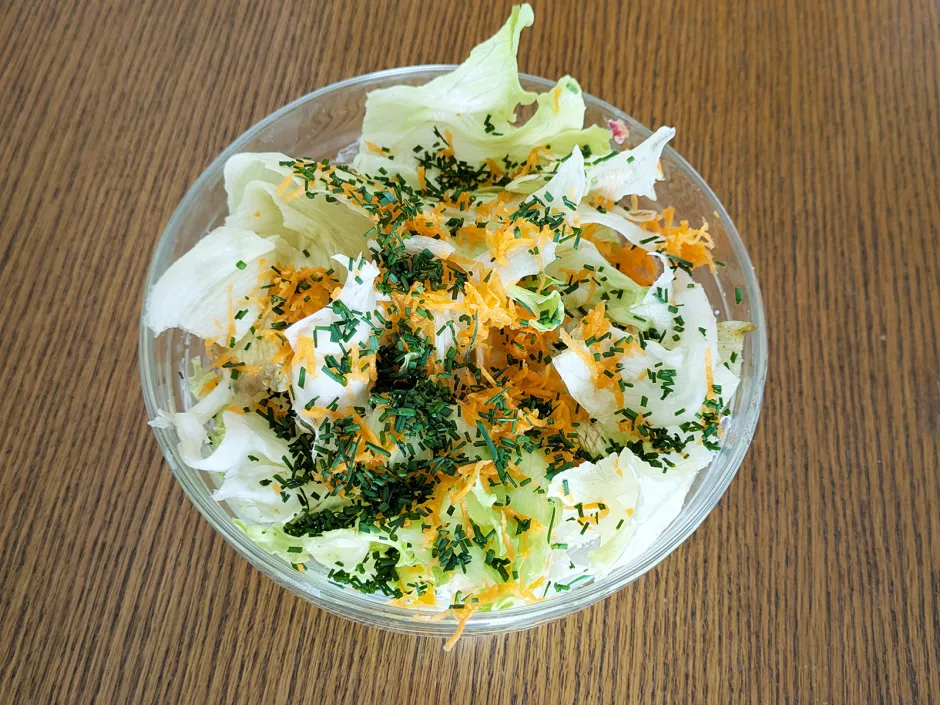 Blattsalat mit Karotten
