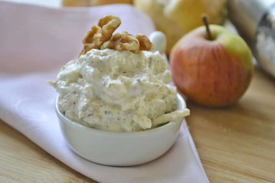 Walnuss-Apfel-Dip