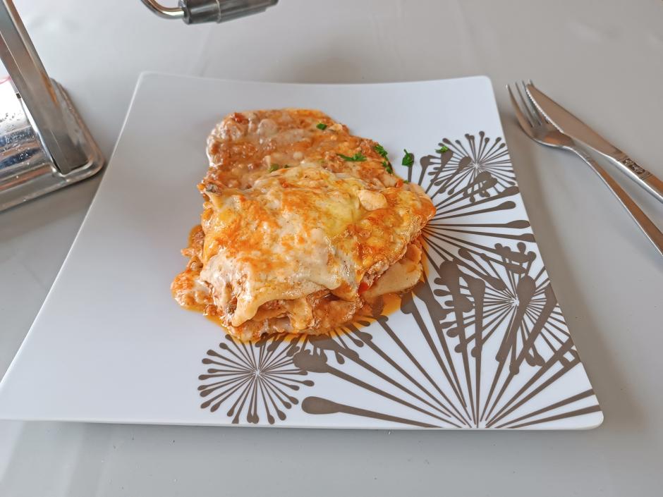 Lasagne aus dem Camping-Backofen 