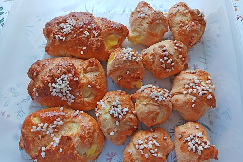Kipferl mit Puddingfülle