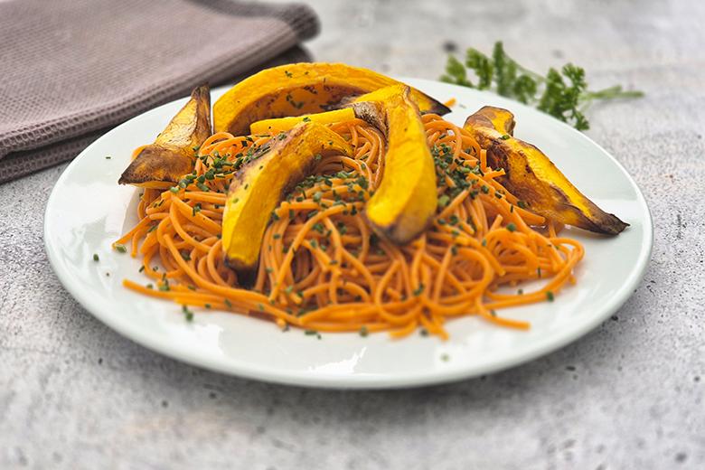 Chili Pasta mit gebratenem Kürbis