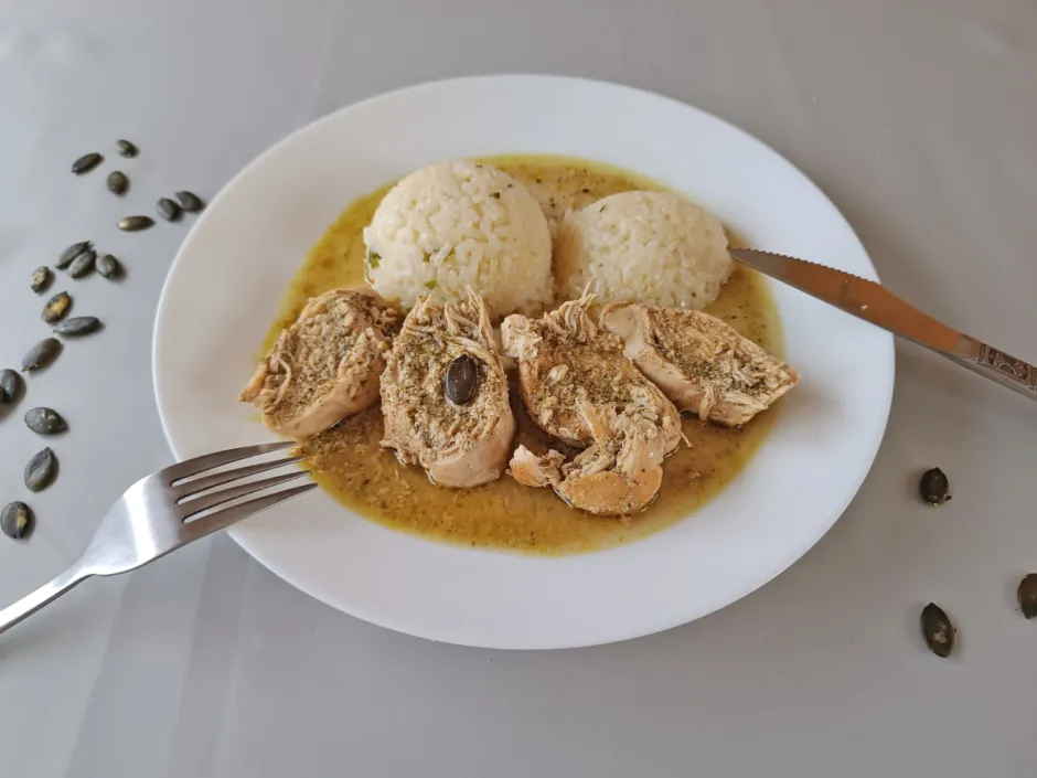 H&uuml;hnerbrust mit Saft und Reis