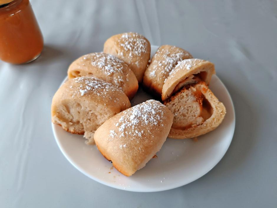 Buchteln mit Backpulver aus dem Camping-Backofen