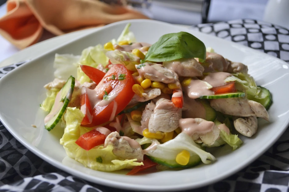 Amerikanischer Gefl&uuml;gelsalat