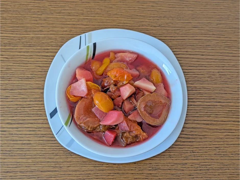 Zwetschkenkompott mit &Auml;pfel und Kriecherl