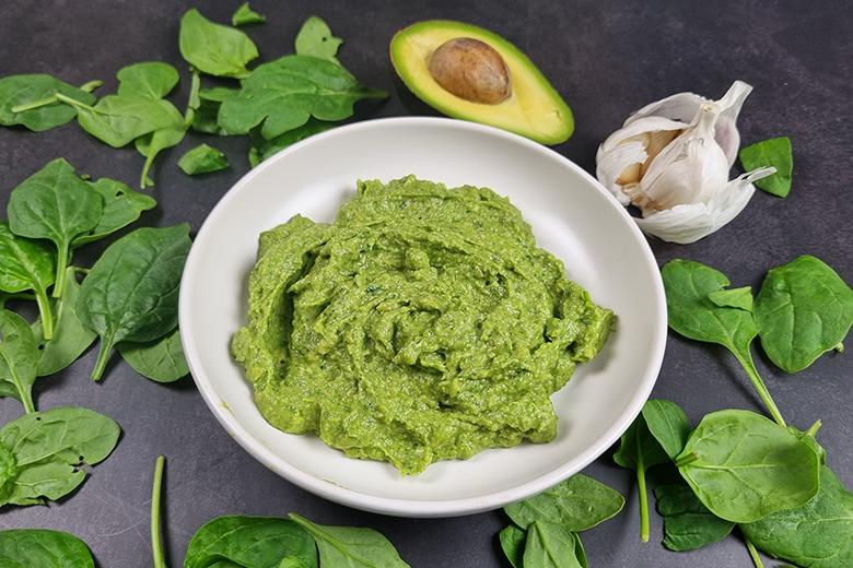 Green Goddess Dressing mit Avocado