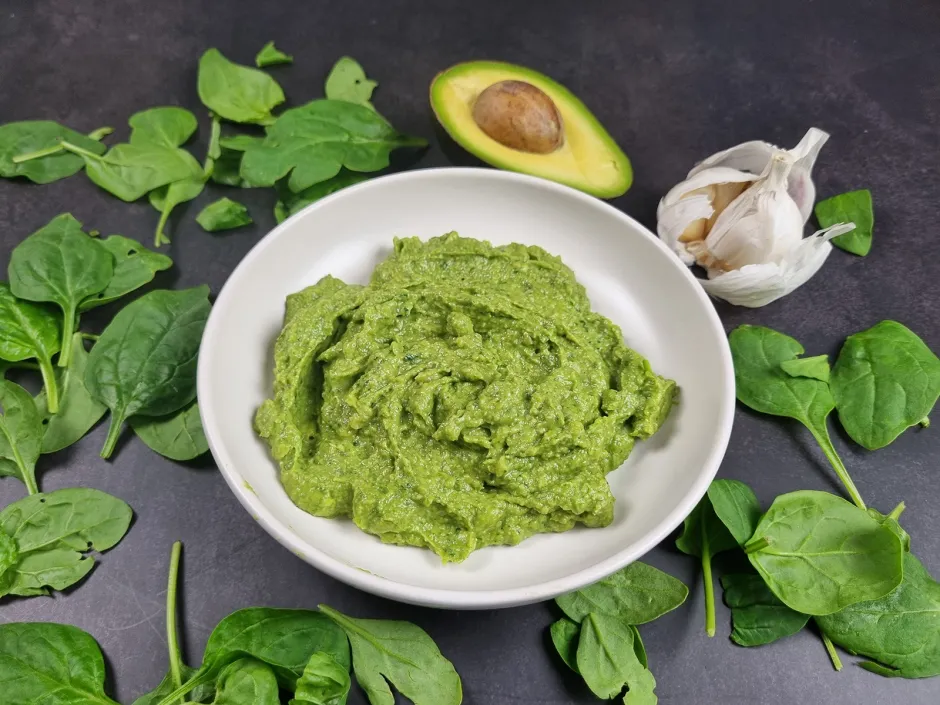 Green Goddess Dressing mit Avocado