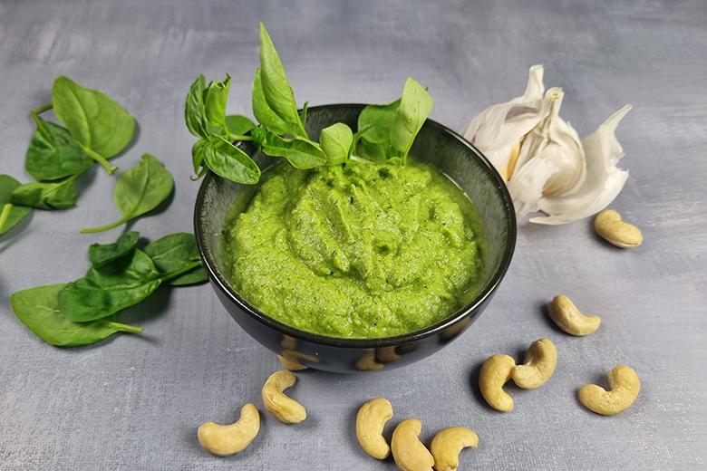 Green Goddess Dressing mit Zucchini