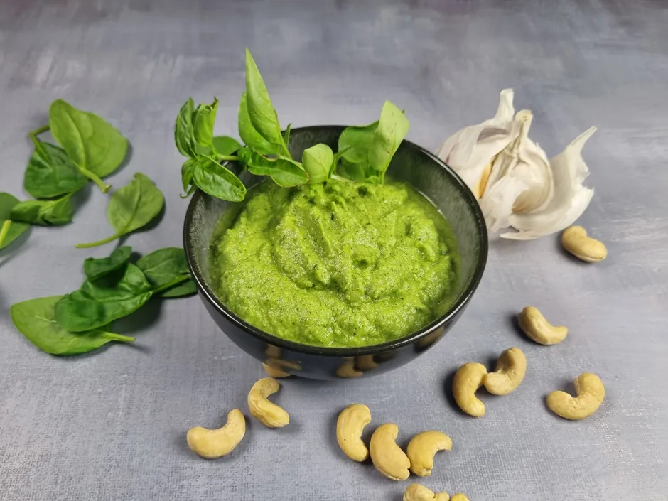 Green Goddess Dressing mit Zucchini