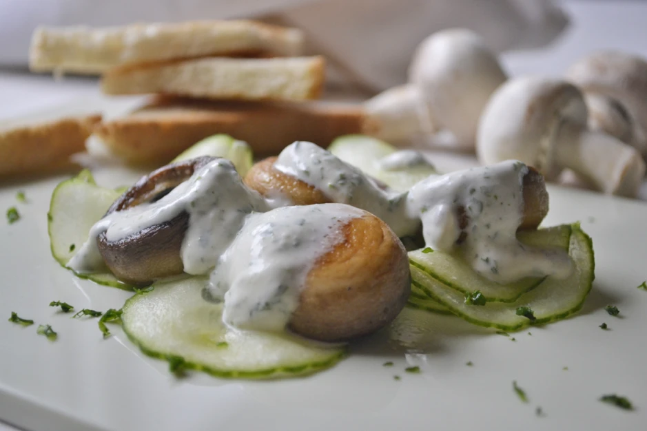 Champignons mit Creme fraiche