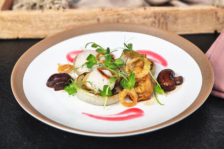 Zwiebelherz mit Kokosschaum