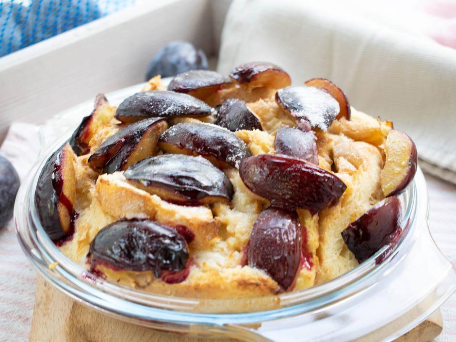 Zwetschken-Brot-Auflauf