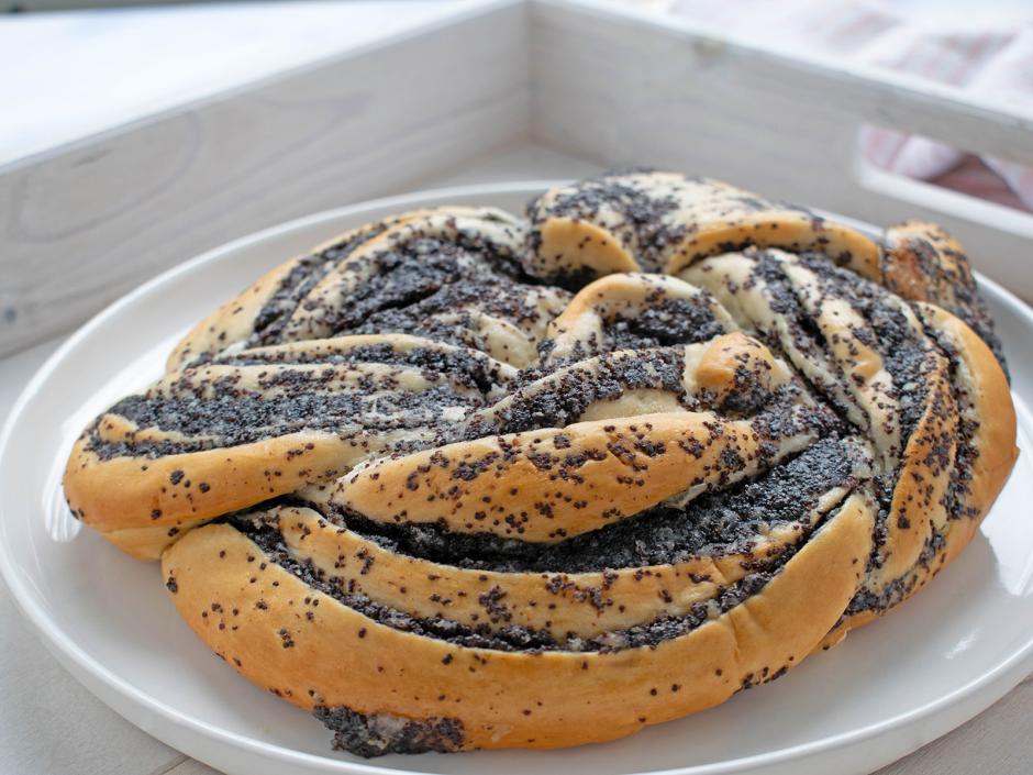 Mohn-Grießkuchen
