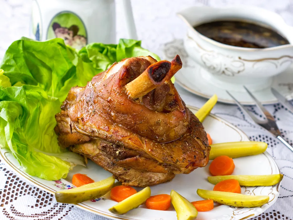Stelze mit karamellisierter Biersauce
