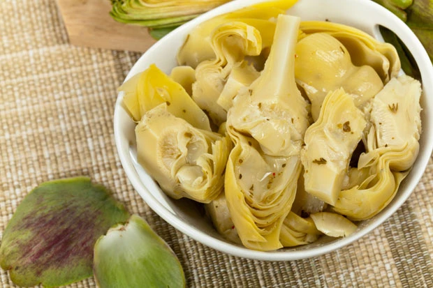 Artischocken in würziger Essig Sauce