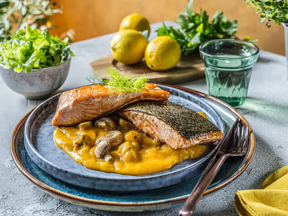 Marinierter Lachs mit So&szlig;e