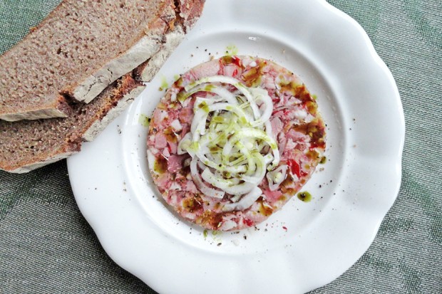 Steirische Saure mit Presswurst