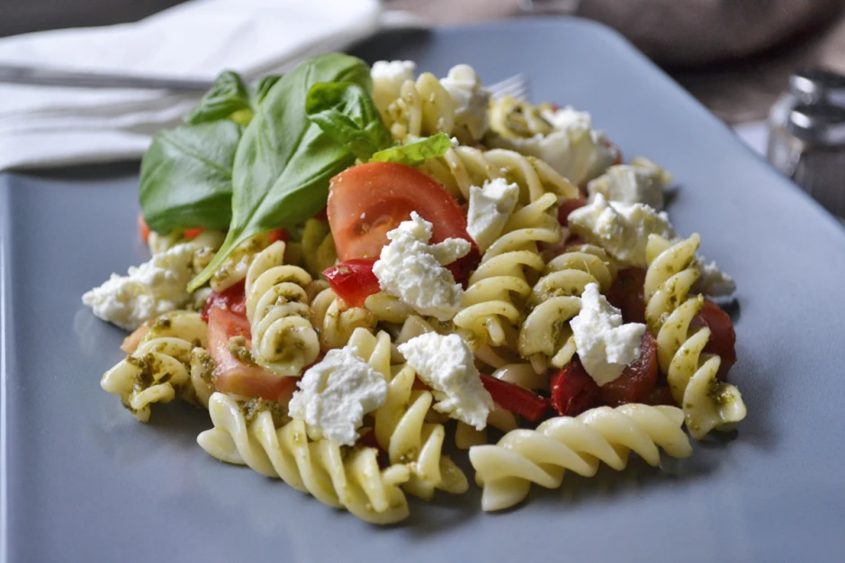 Nudelsalat mit Pesto